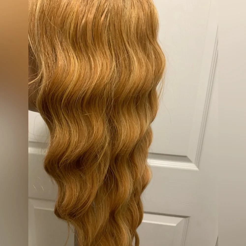 Wig - Picture 5 of 5